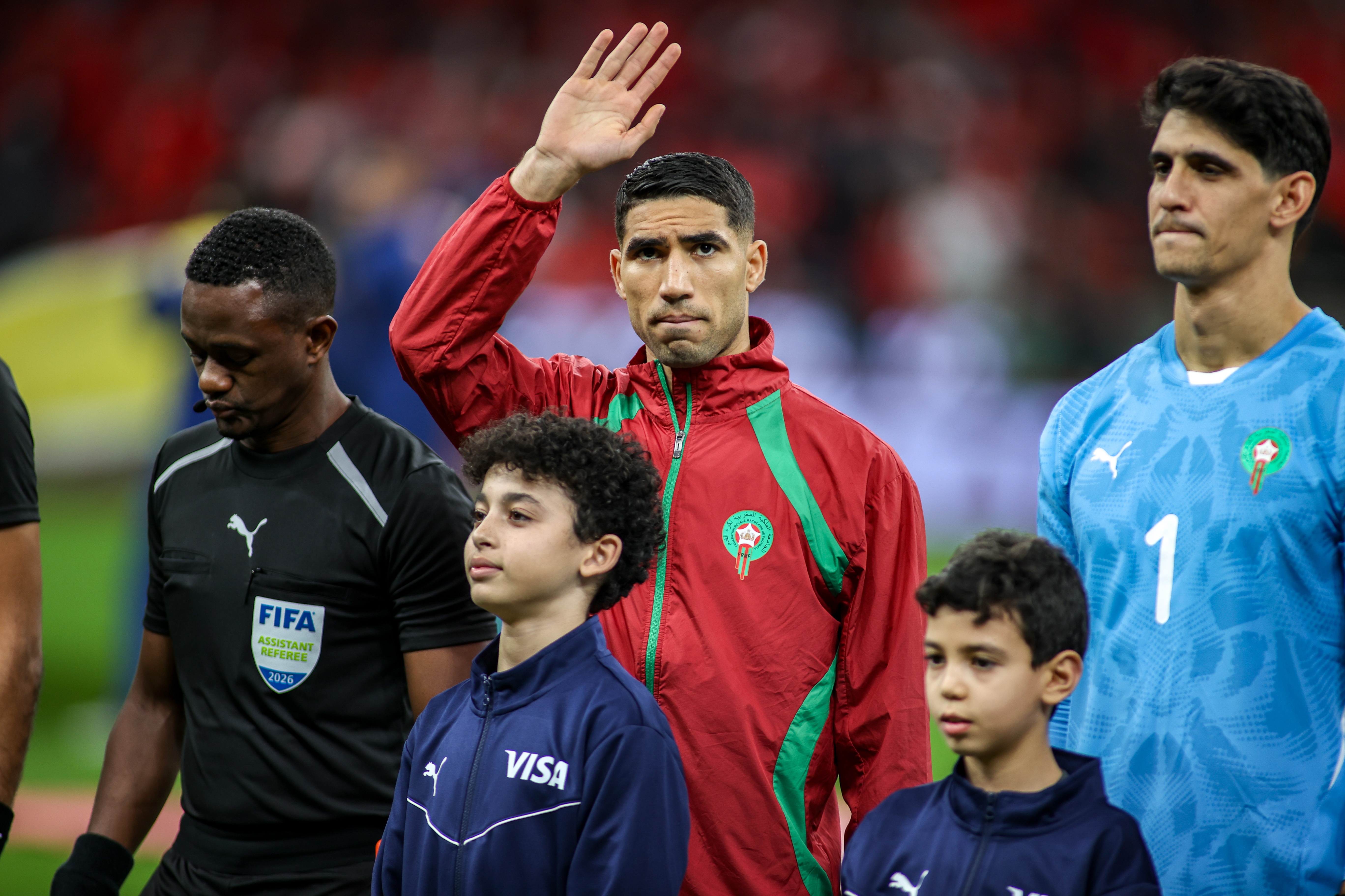 kaiyun-心情不同！巴黎人报：巴黎两将阿什拉夫和姆巴耶已经归队